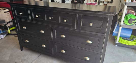 Living Spaces Black Wood Bedroom Dresser