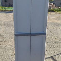 STERILITE 4 SHELF CABINET.