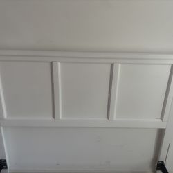 Headboard - Rails - Box Spring (s) - Full bed - Queen