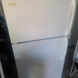 Frigidaire Fridge