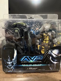 Neca AVP dual pack. Alien vs Predator sealed