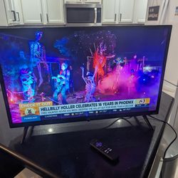 TCL Roku TV 32in Smart TV w/Remote