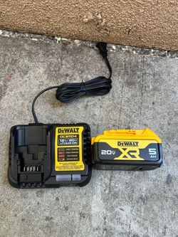 Dewalt 20V MAX 5.0 Ah Battery and Charger