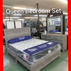 🥰 Promotional Queen Bedroom Set 