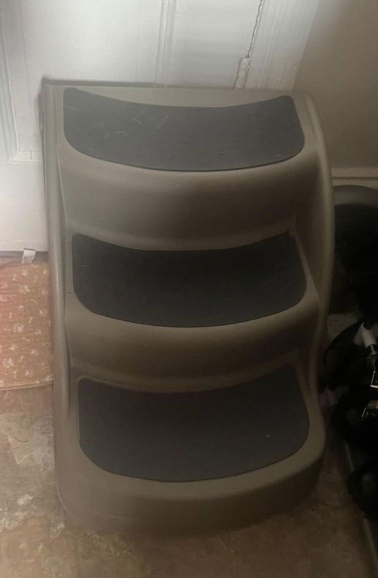Dog Steps