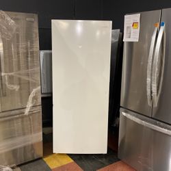 Frigidaire 13 Cubic Ft. Stand Up Freezer‼️‼️