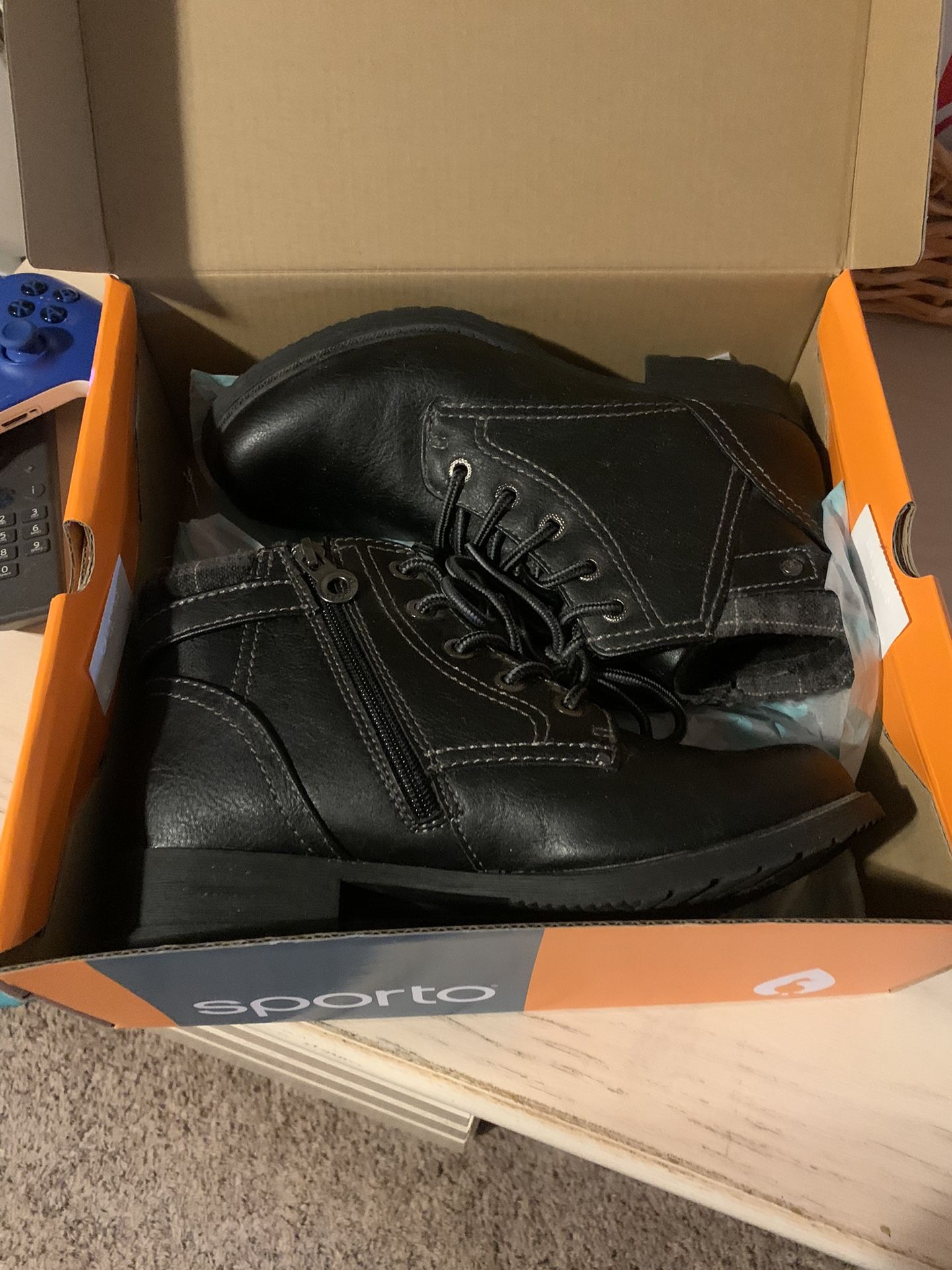 Cute Black Boots W 6.5 With Box