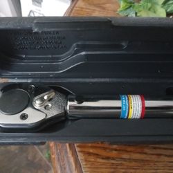 Torque wrench