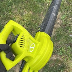 Electric Leaf Blower 