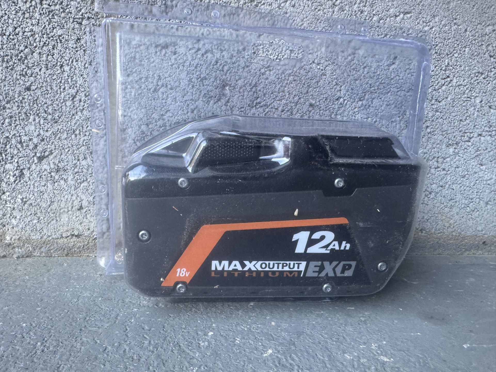 RIDGID 18V 12.0 Ah MAX Output EXP Lithium-Ion Battery