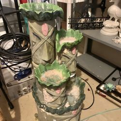 Tiki Head Waterfall Fountain Yard Art Works Last Time Used selling as is