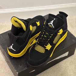 2023 Air Jordan 4 Thunder 