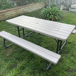 Foldable Picnic Table
