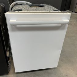 Bosch 100 Series Dishwasher In White 