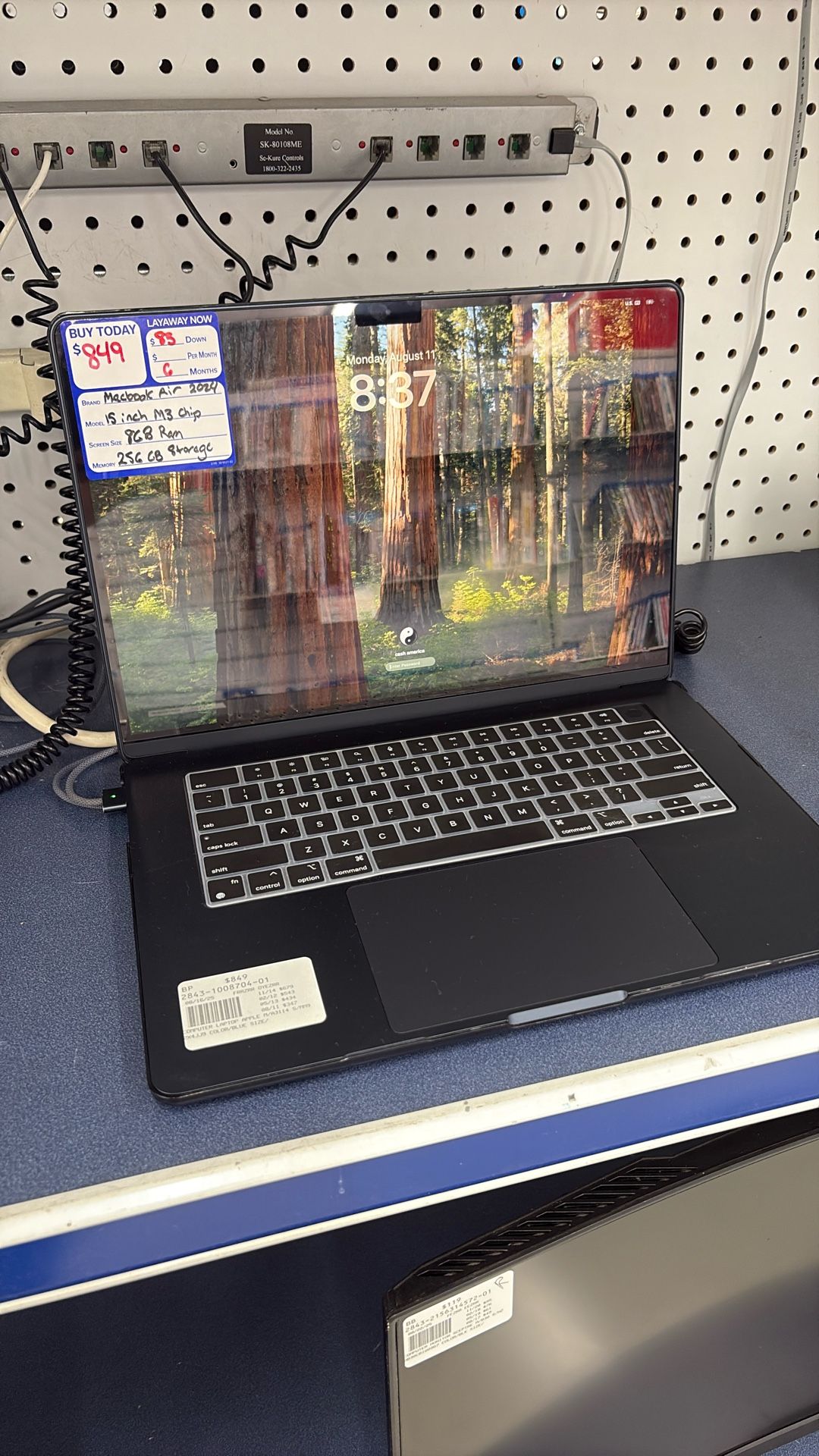 Apple Laptop 