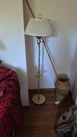 Floor lamp