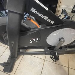NórdicTrack 22si Stationary Bike