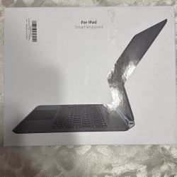 iPad Pro (M4 2024) 13 Inch Smart Keyboard
