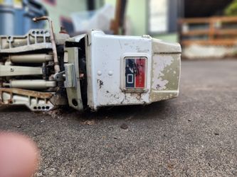Evenrude 70 outboard motor with pumpi