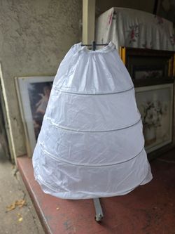 4 hoop petticoat