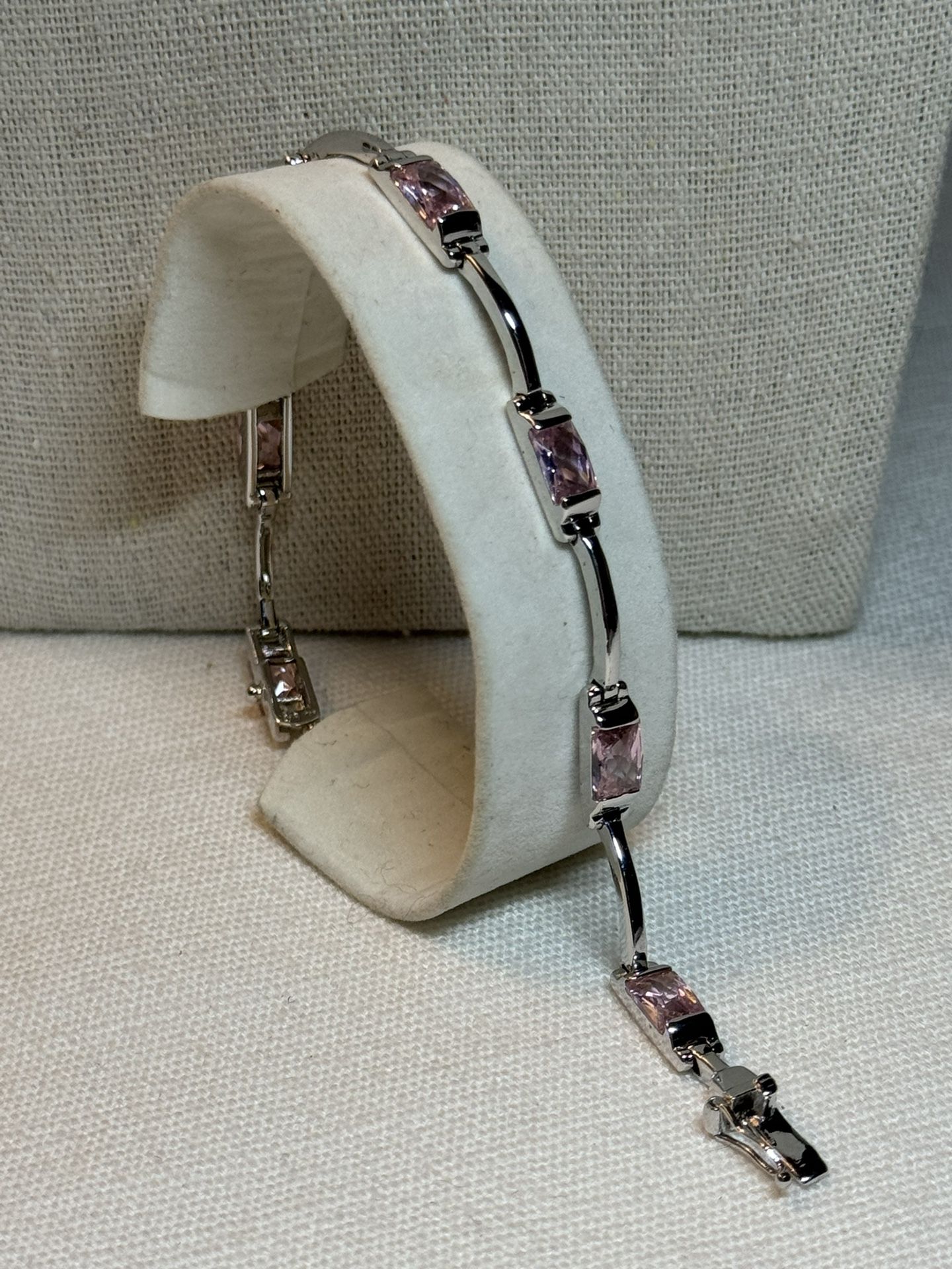 ** PENDING**  925 FAS Silver and Pink Faceted Glass Crystal Link Bracelet with Safety Clasp