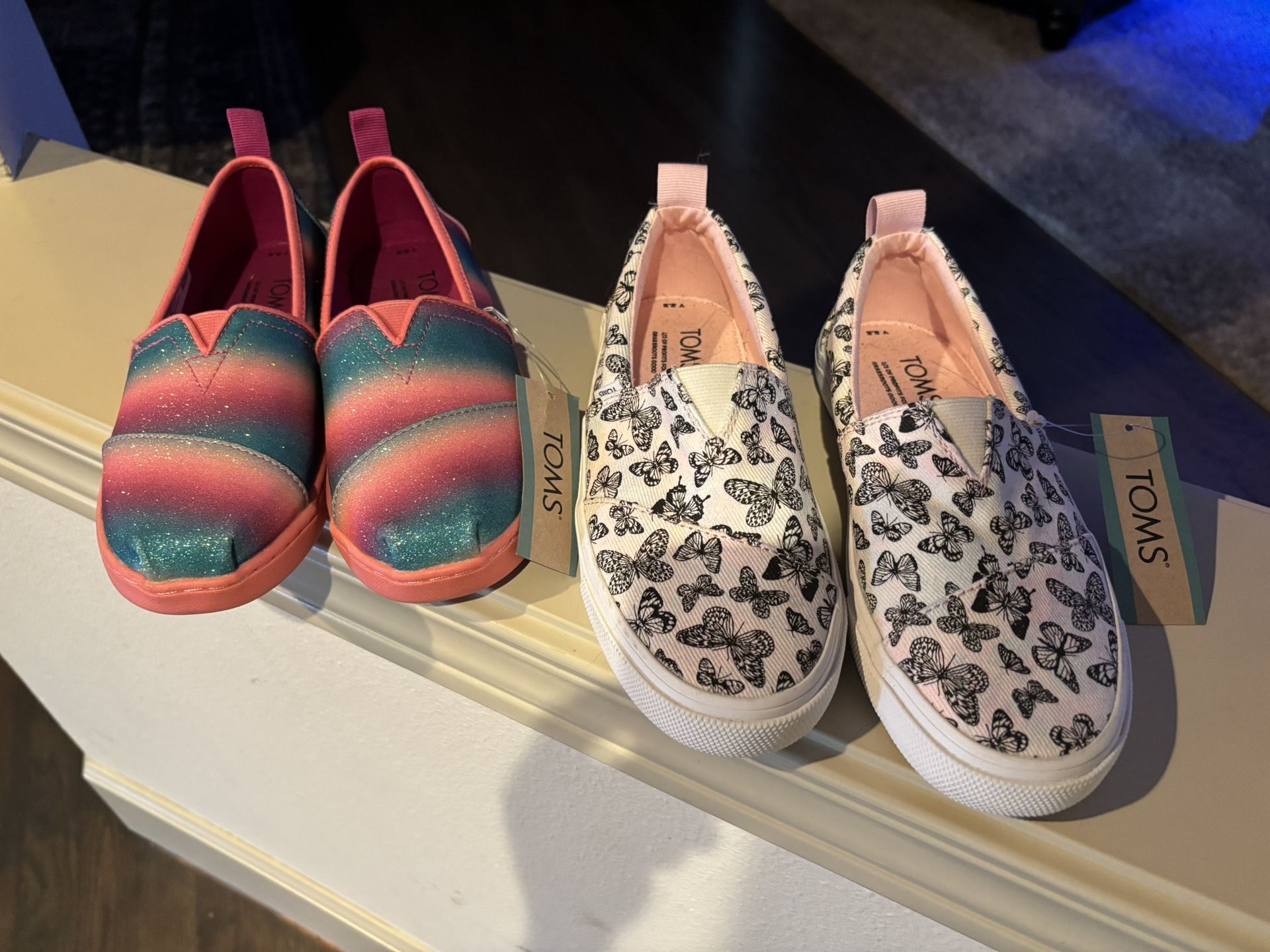 Girls Tom’s Shoes