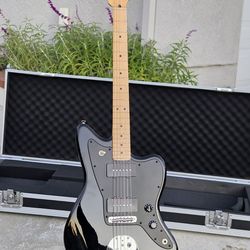 Fender MIJ Jazzmaster Ultra II - Blackout Maple, 75th Anniversary, w/ Flight Case