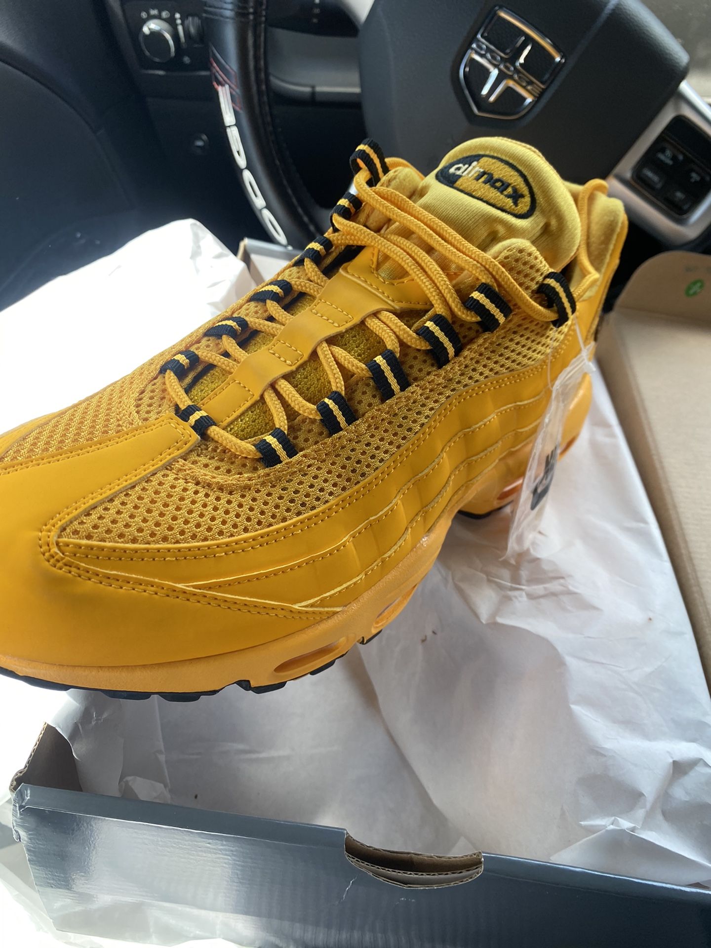Nike Air Max 95 NYC Taxi