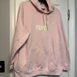 New Women Puma hoodie, without tag