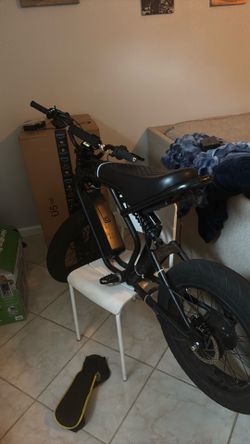 E bike with pegs