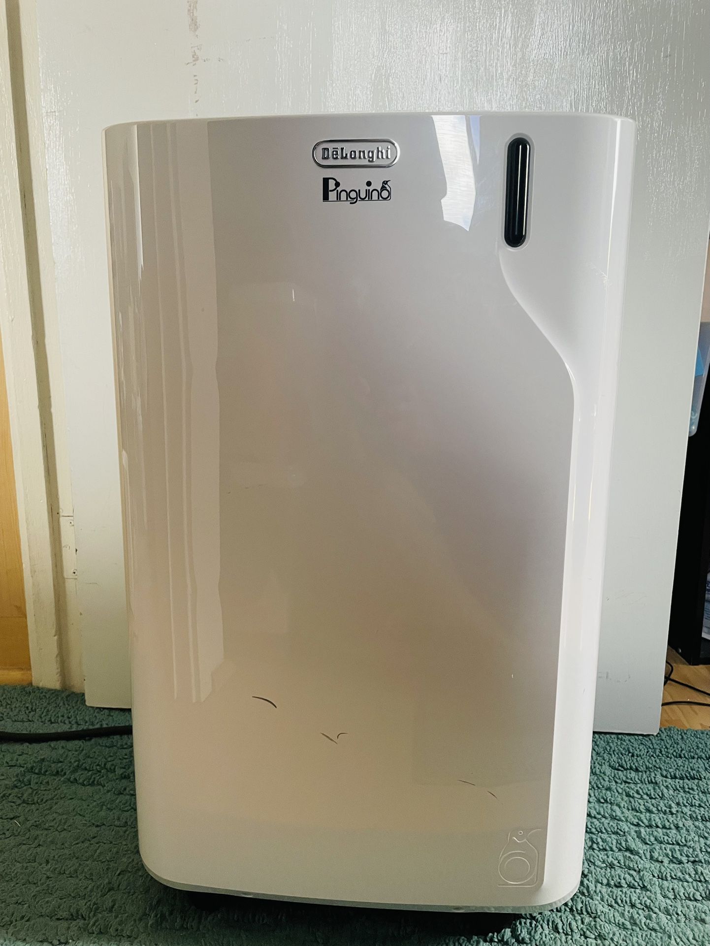 DeLonghi Pinguino Model# PAC EM369S-6AL WH