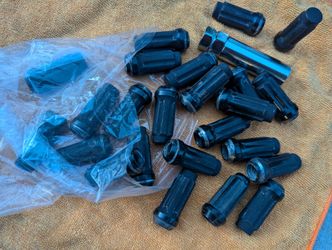 Wheel Lugs Set 14mm X 1.5