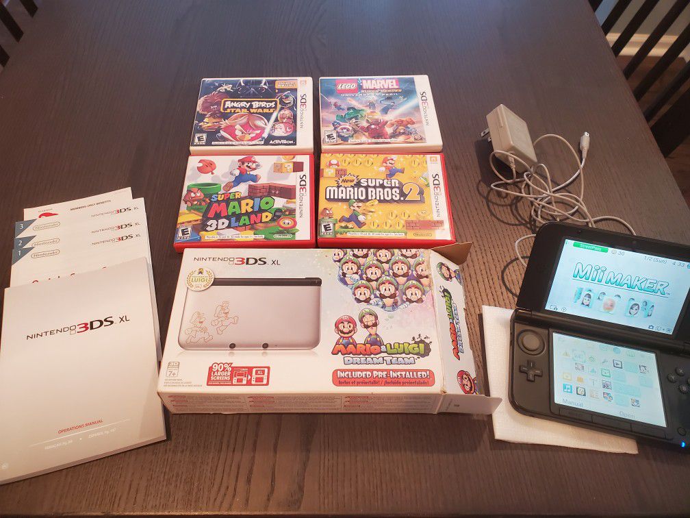 Nintendo 3DS XL in box!