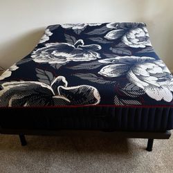 Queen Sleepy's By Sealy Hybrid HD Premium Mattress