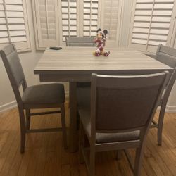 Beautiful Kitchen Table With Four Chairs