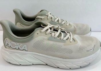 Hoka shoes