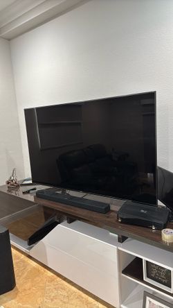SONY BRAVIA  75 And BOSE SOUNDBAR 