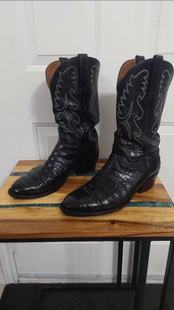 Botas talla 91/2 lucchese suela nueva