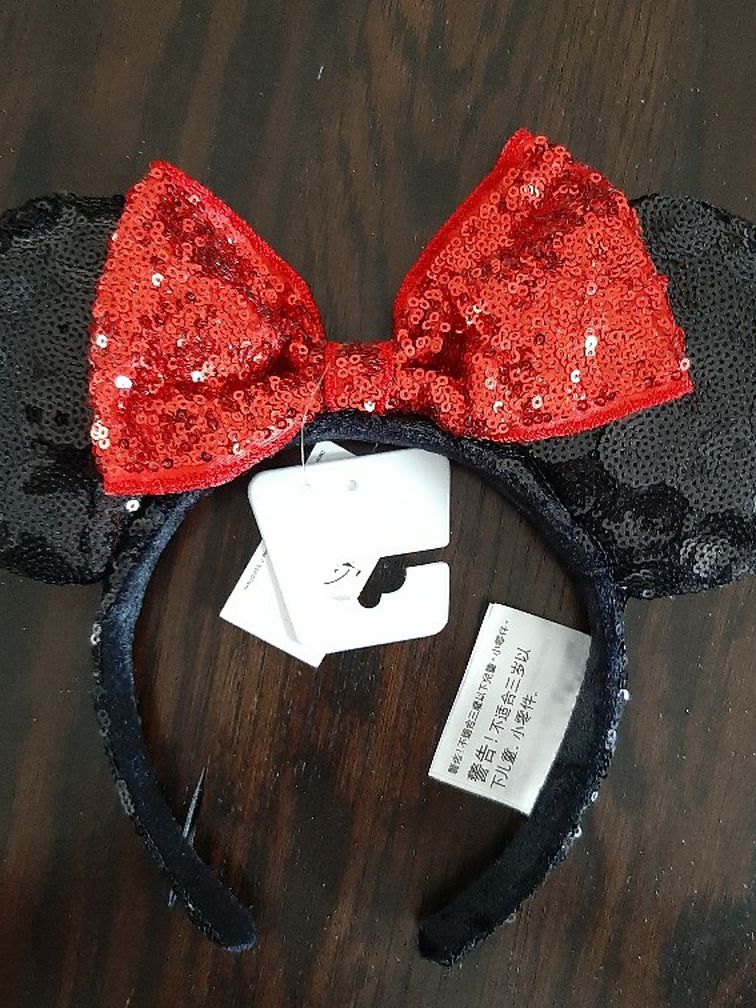 DISNEY EARS