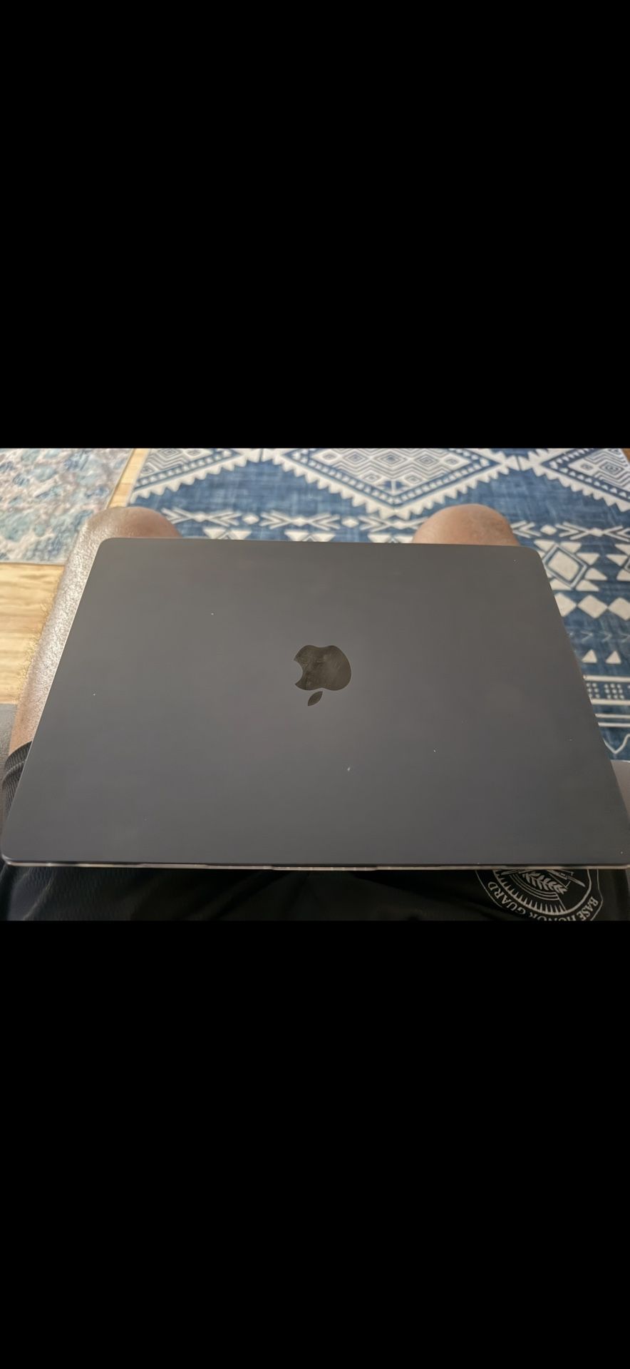 MacBook Air 8GB M2 15 Inch Screen