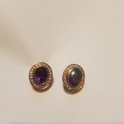 18 karat gold amitis and diamond earring 5/8" round