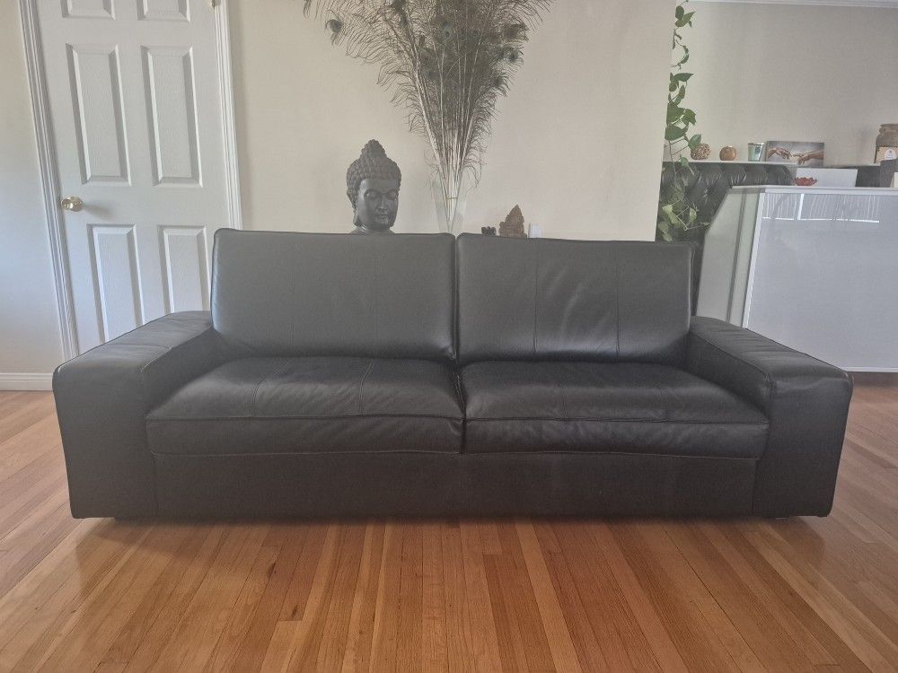 📌FOR SALE - 3-Seat Sofa - Black Leather