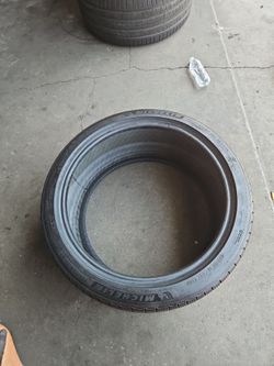 295/35/21 Michelin tire 295 35 21