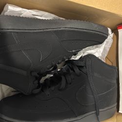 Nike Court Vision Mid Size 7