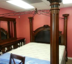 Brand New King Canopy Set