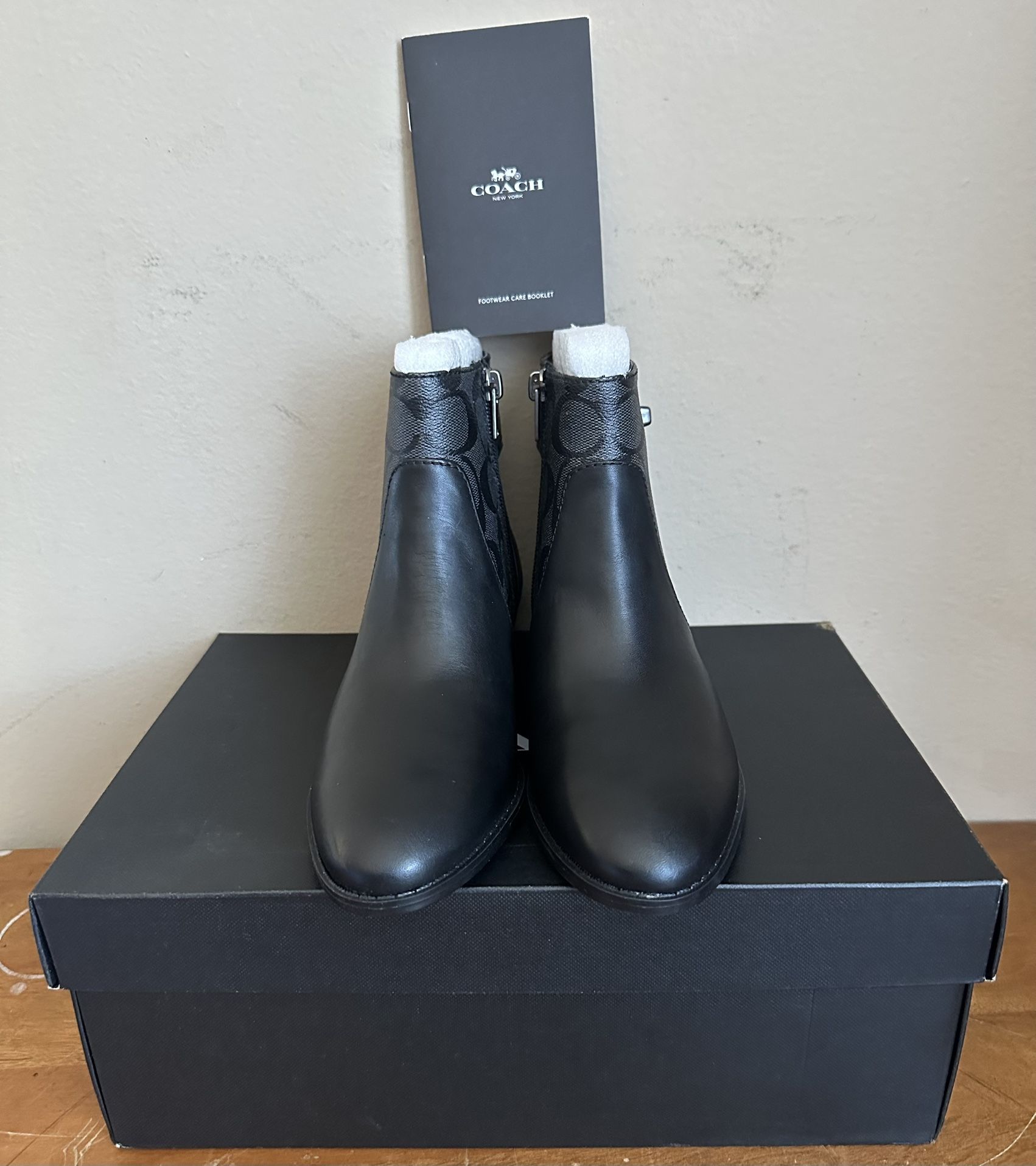 Coach Womens's Deni LTR-SIG Bootie Black Coal Ladies 6 B Boots