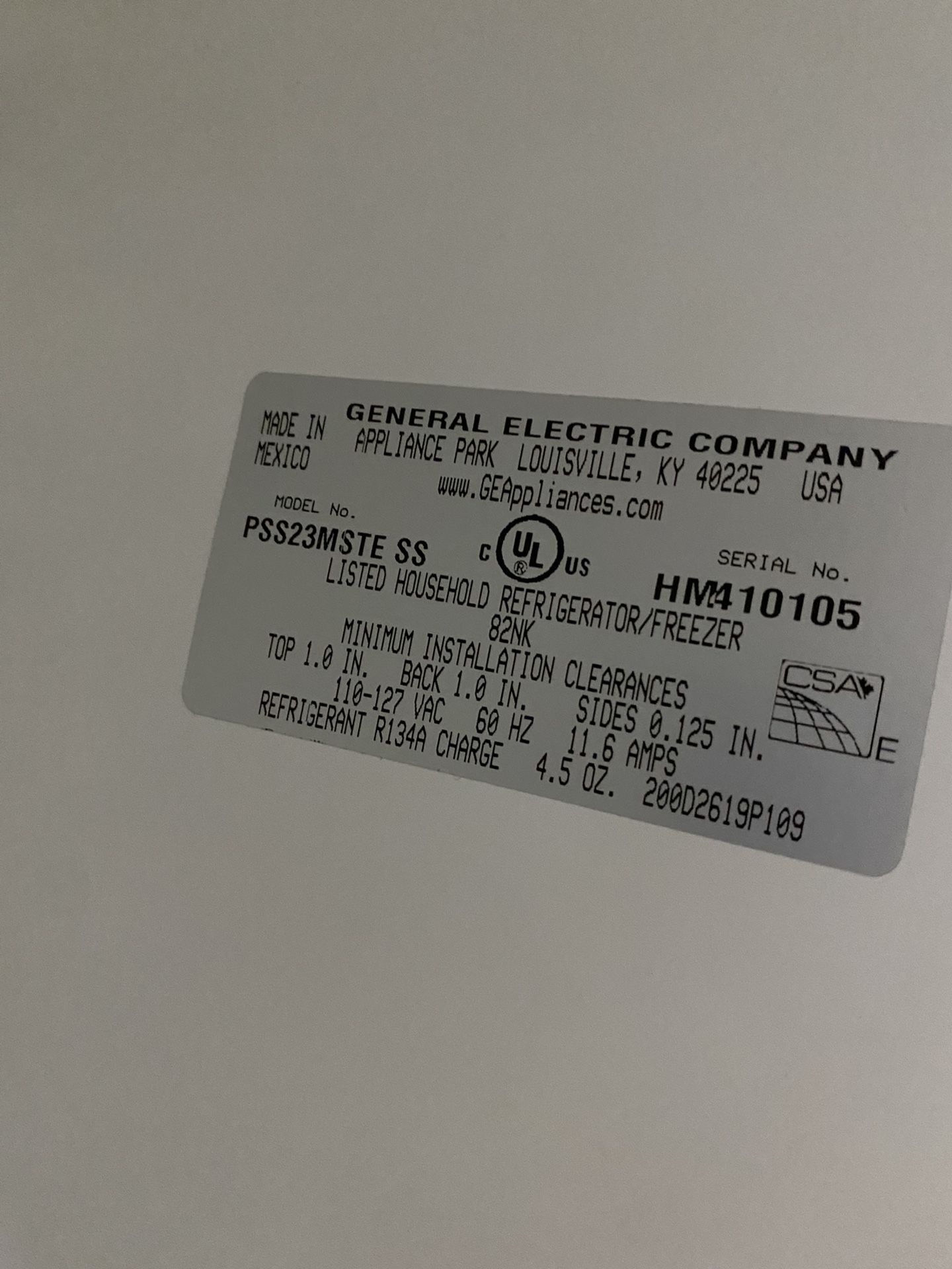 GE Refrigerator 33x33x70 for Sale in Queens, NY - OfferUp