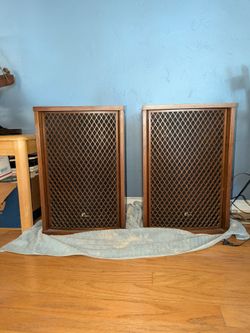 Sansui SP-2500 Cabinet Speakers