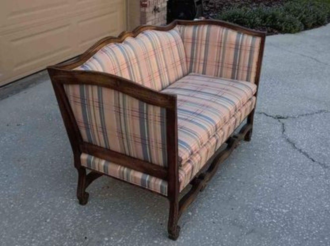 Bernhardt Hibriten wood frame sofa