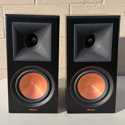 Klipsch RP-600M Walnut Bookshelf Speakers - Pair - Original Box - CLEAN